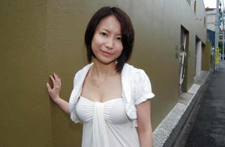 JUL-185 Married Secretary, Cum Inside President Room Filled With Sweat And Kiss Fuck Jinguji Nao